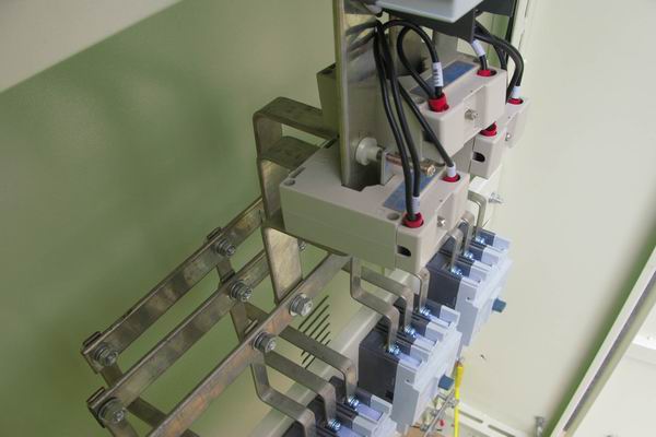 成安配电柜-应急照明配电柜使用对工作人员的具